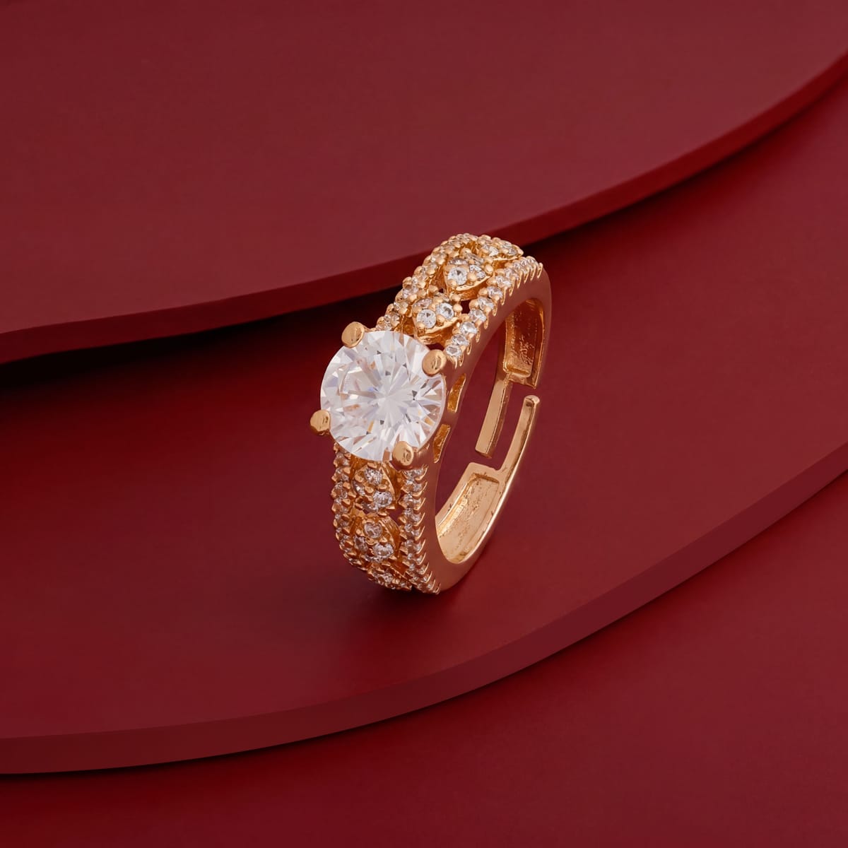 Zircon Finger Ring Zircon Finger Ring 197391