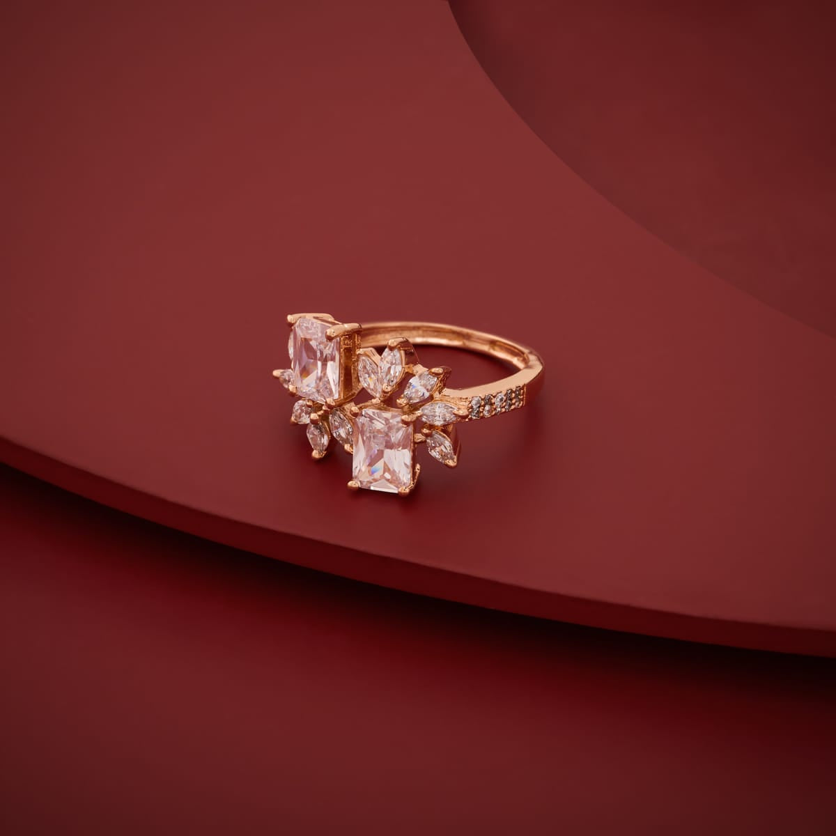 Zircon Finger Ring Zircon Finger Ring 197397