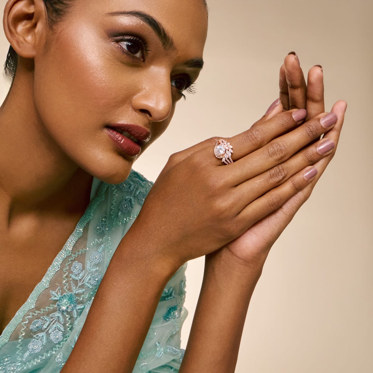 Zircon Finger Ring Zircon Finger Ring 197427