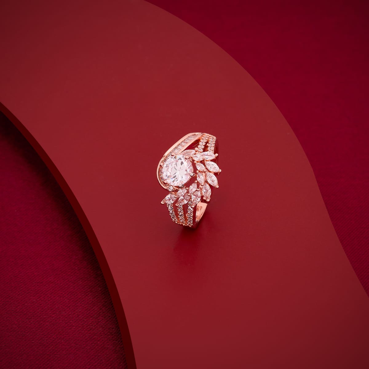 Zircon Finger Ring Zircon Finger Ring 197427