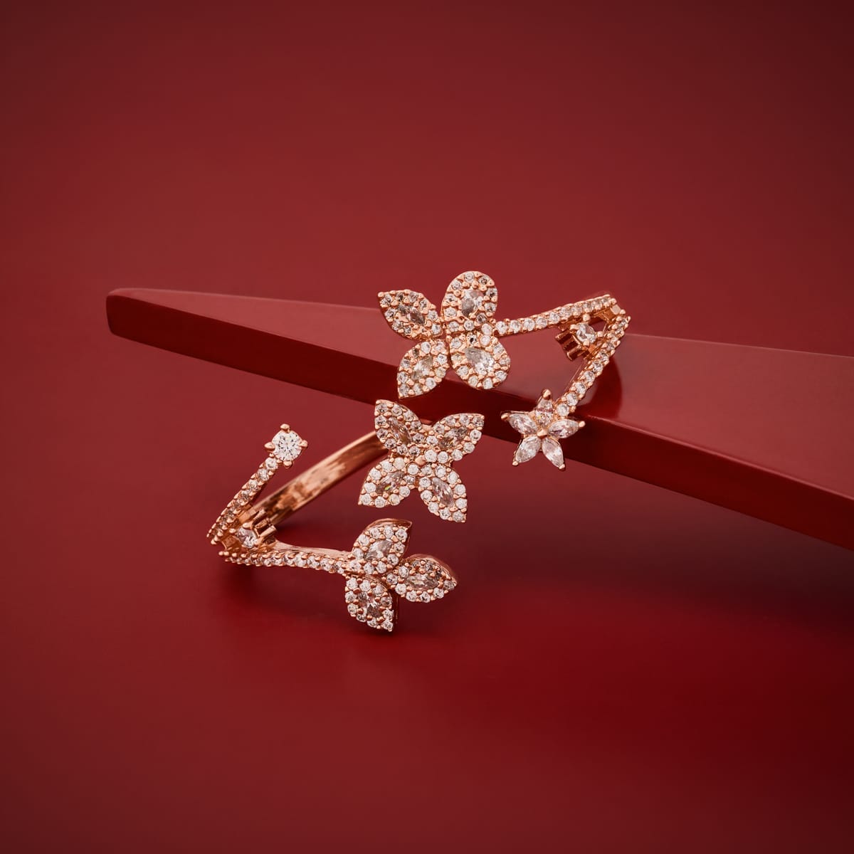 Zircon Finger Ring Zircon Finger Ring 200544