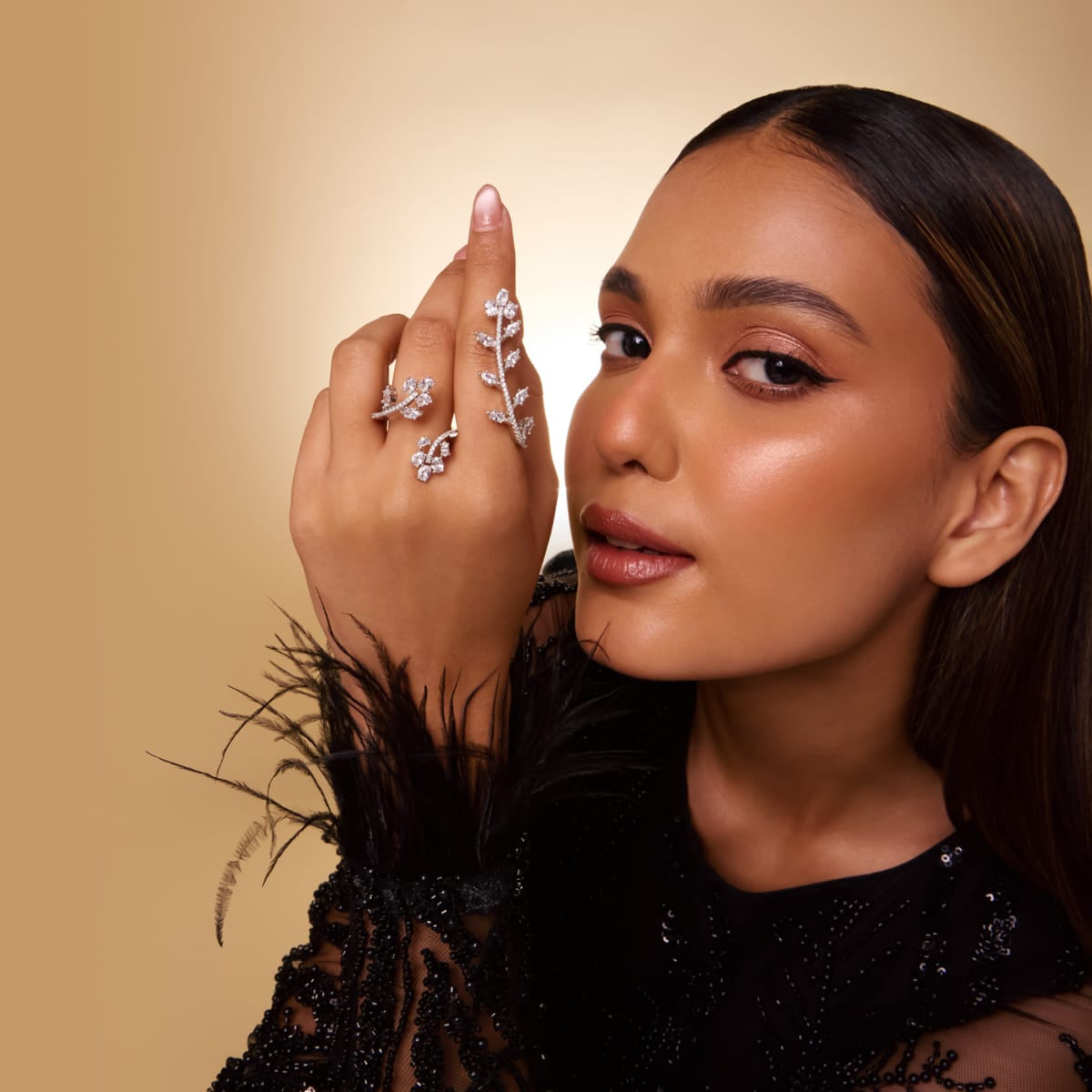 Zircon Finger Ring Zircon Finger Ring 200546
