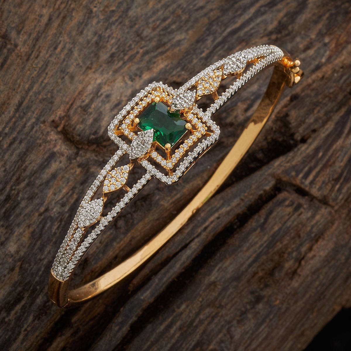 Zircon Kada Zircon Kada 181559