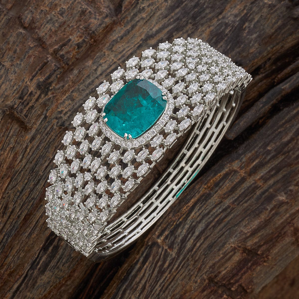 Zircon Kada Zircon Kada 180705