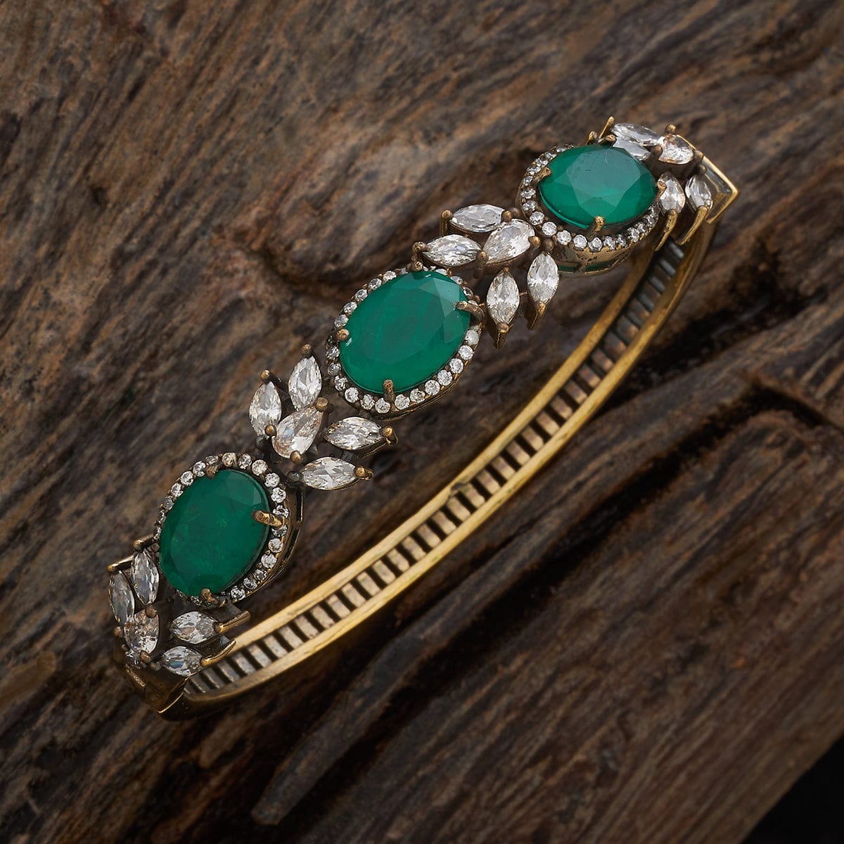 Zircon Kada Zircon Kada 180385