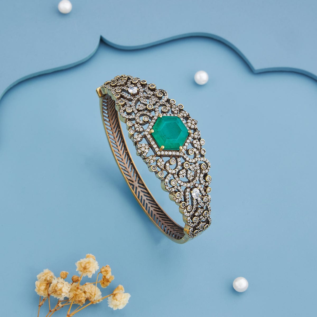 Zircon Kada Zircon Kada 190336