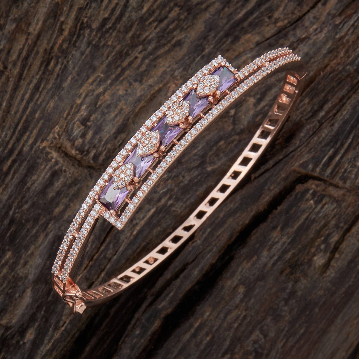 Zircon Kada Zircon Kada 155384