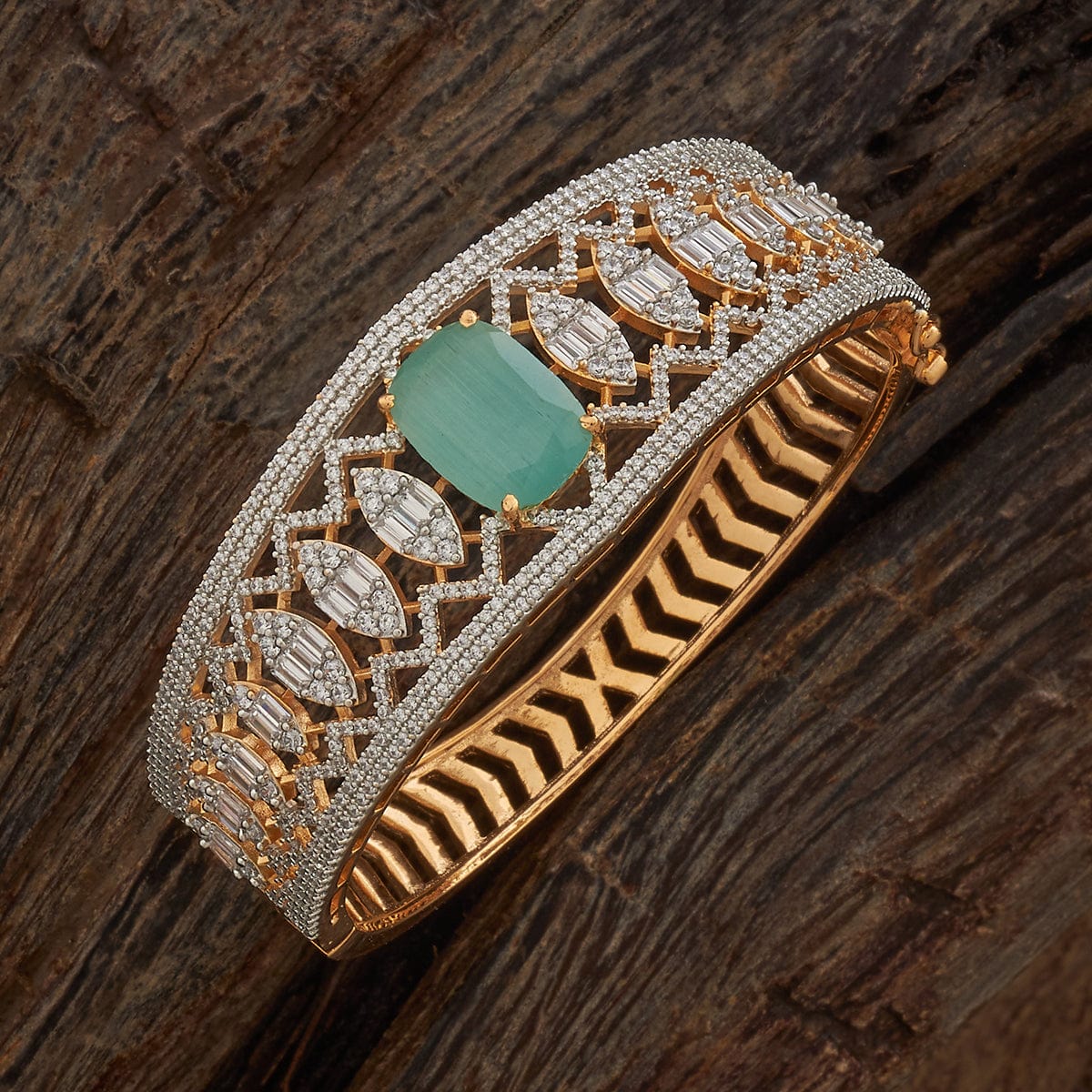 Zircon Kada Zircon Kada 182043