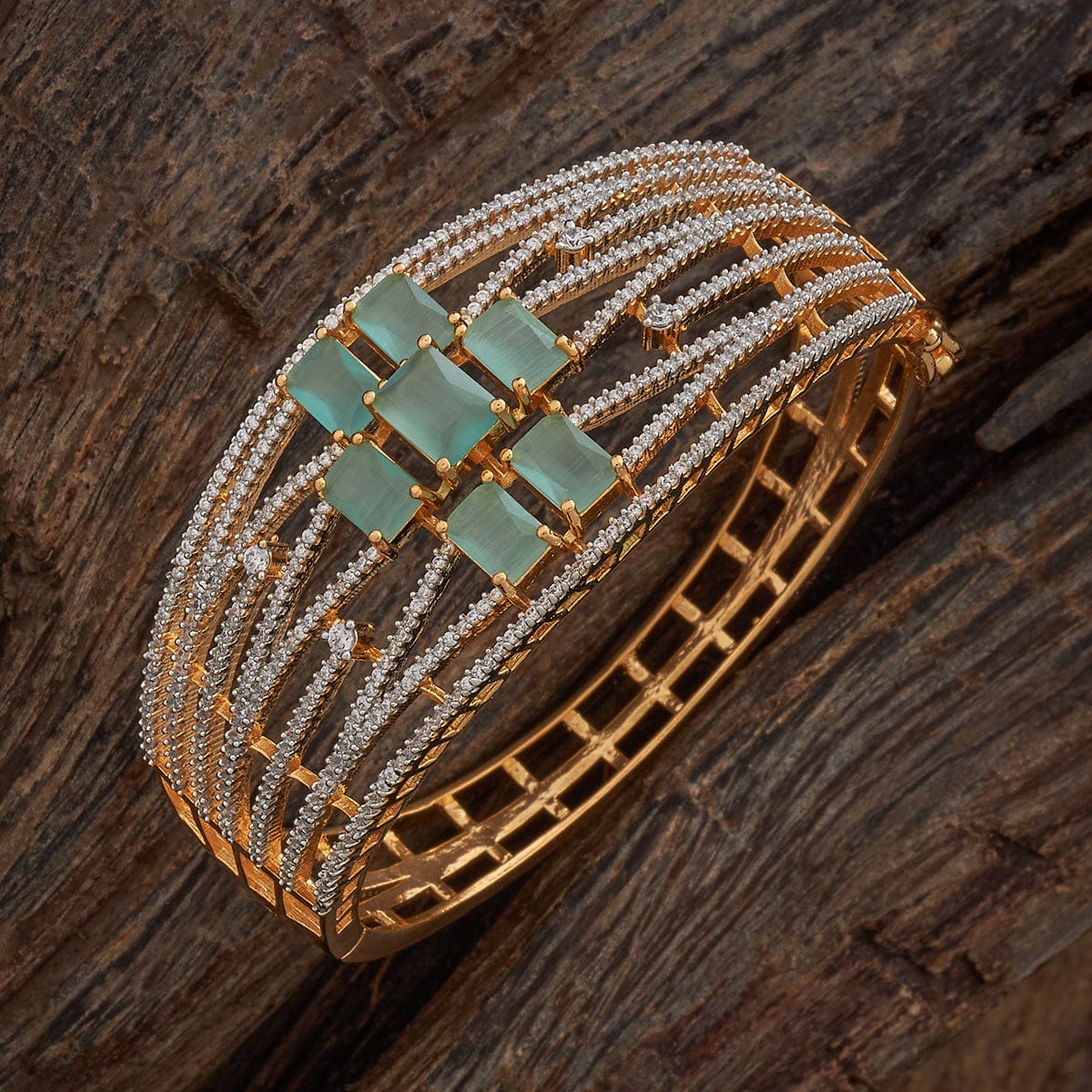 Zircon Kada Zircon Kada 184455