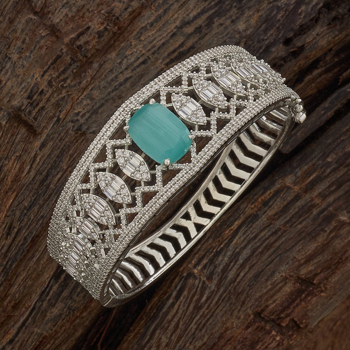 Zircon Kada Zircon Kada 182043