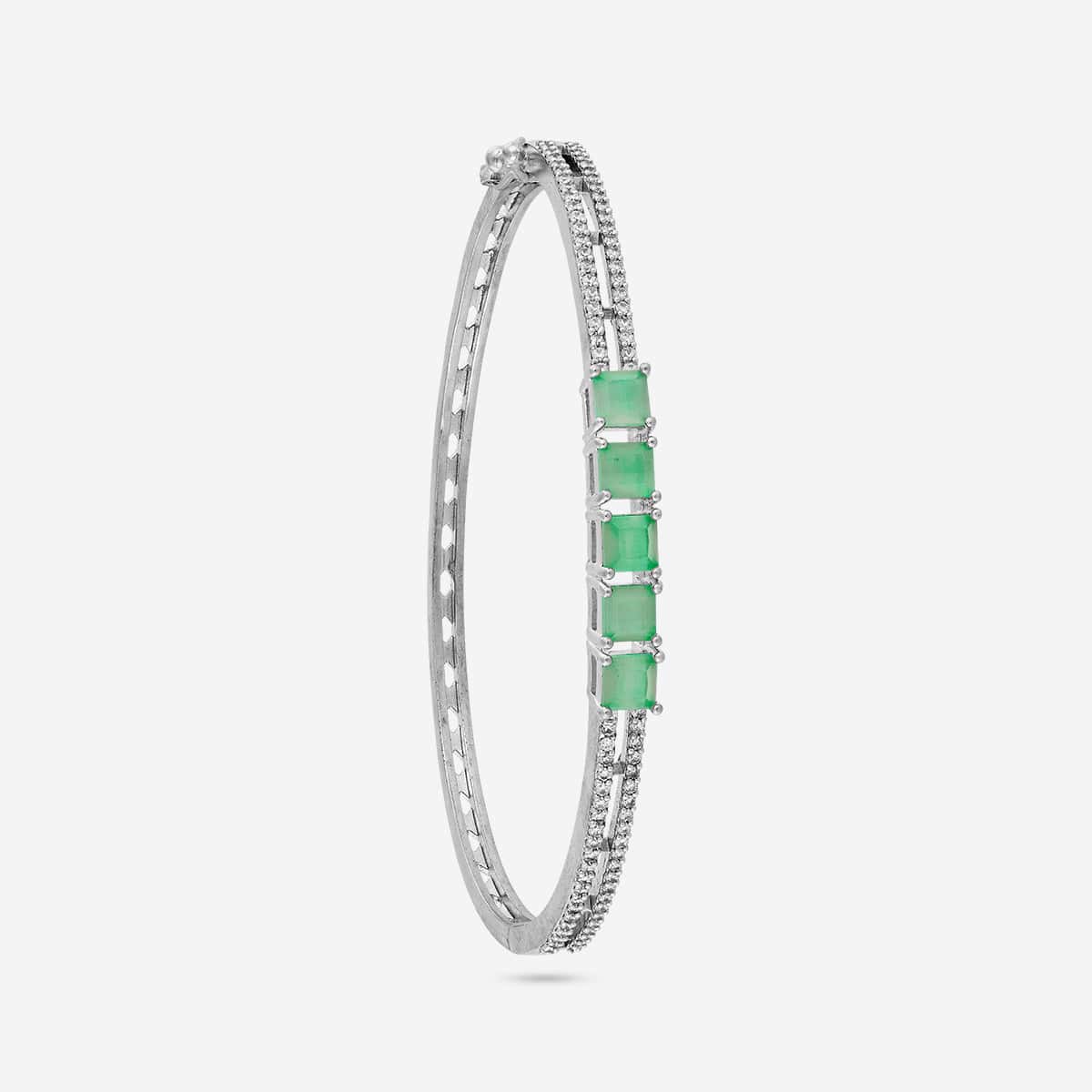 Zircon Kada Zircon Kada 194076