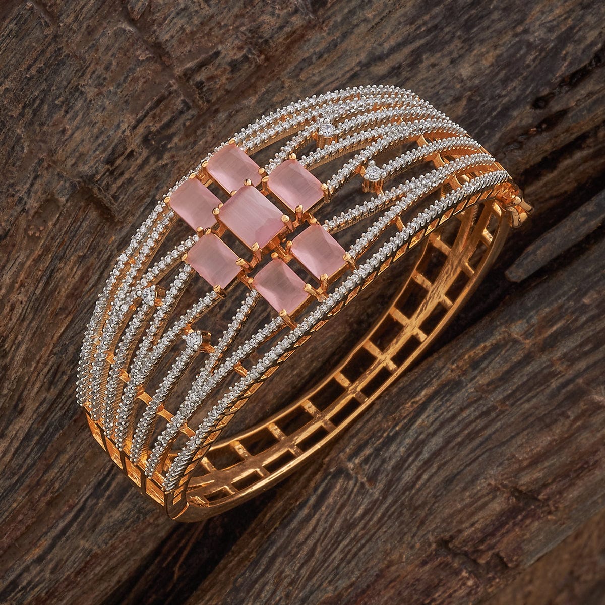 Zircon Kada Zircon Kada 184455