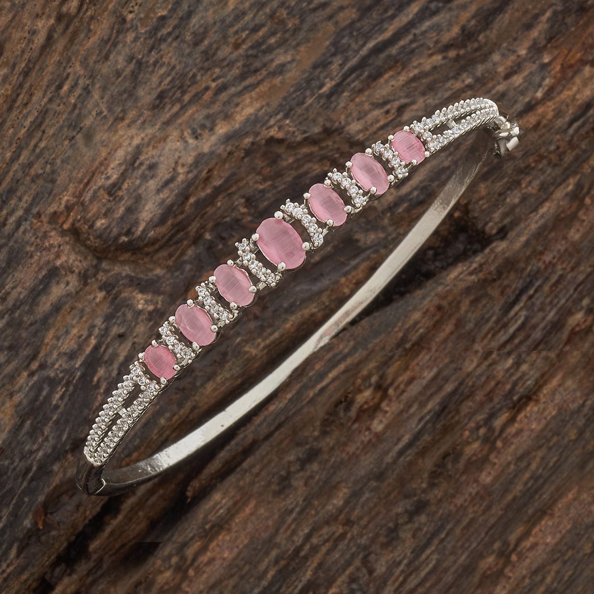 Zircon Kada Zircon Kada 182113