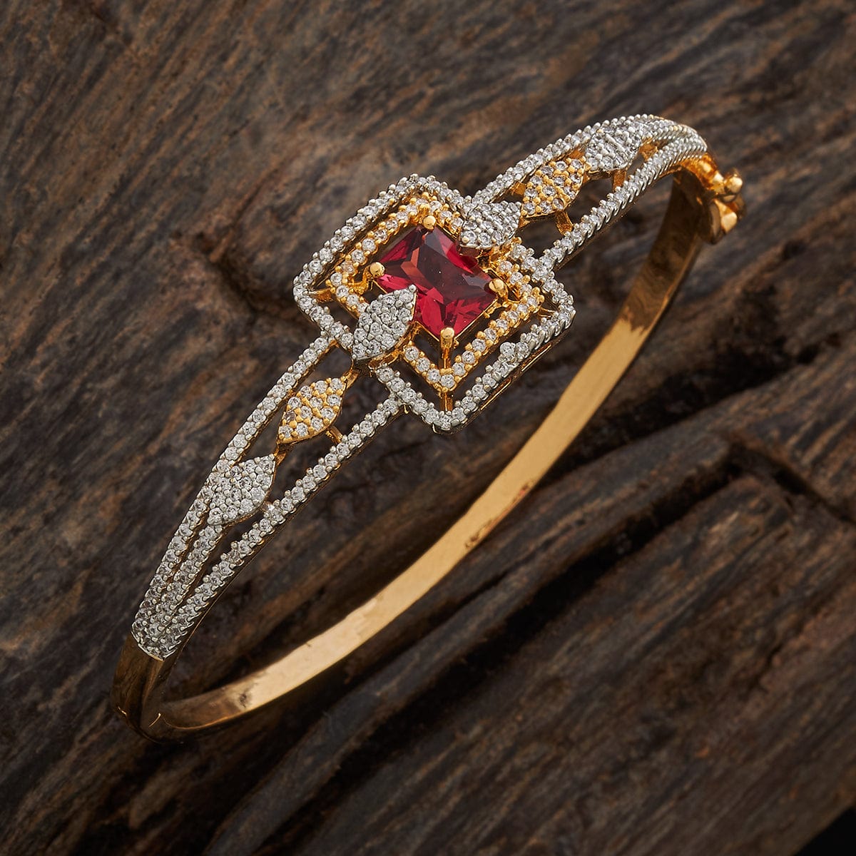 Zircon Kada Zircon Kada 181559