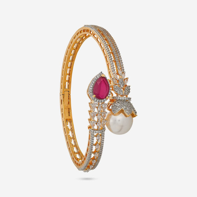 Zircon Kada Zircon Kada 190408