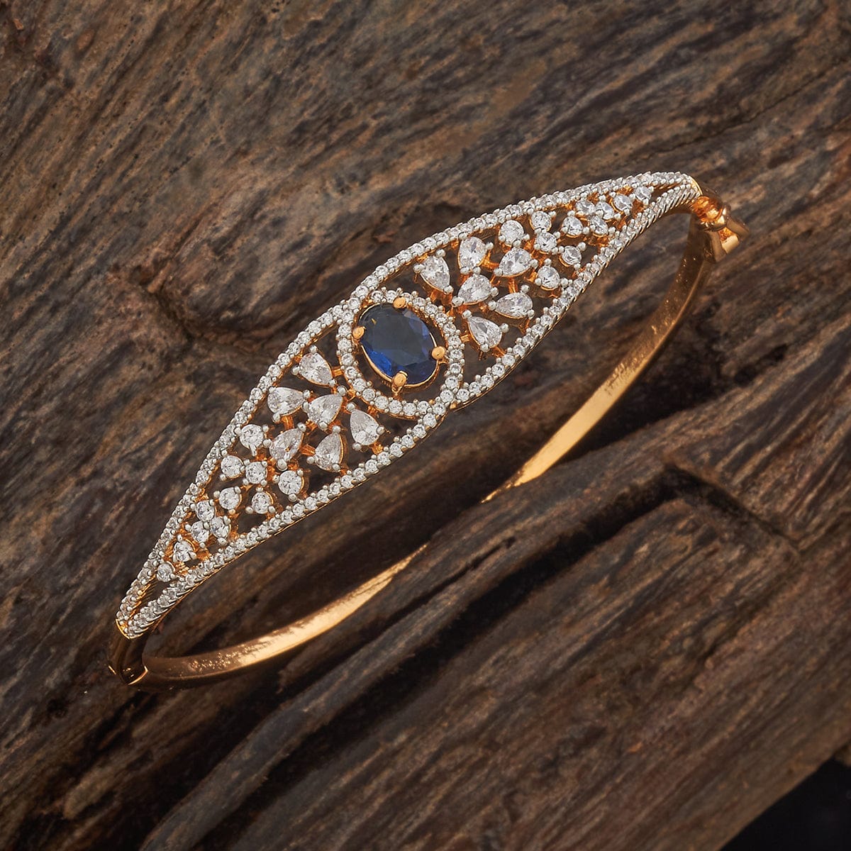 Zircon Kada Zircon Kada 182118