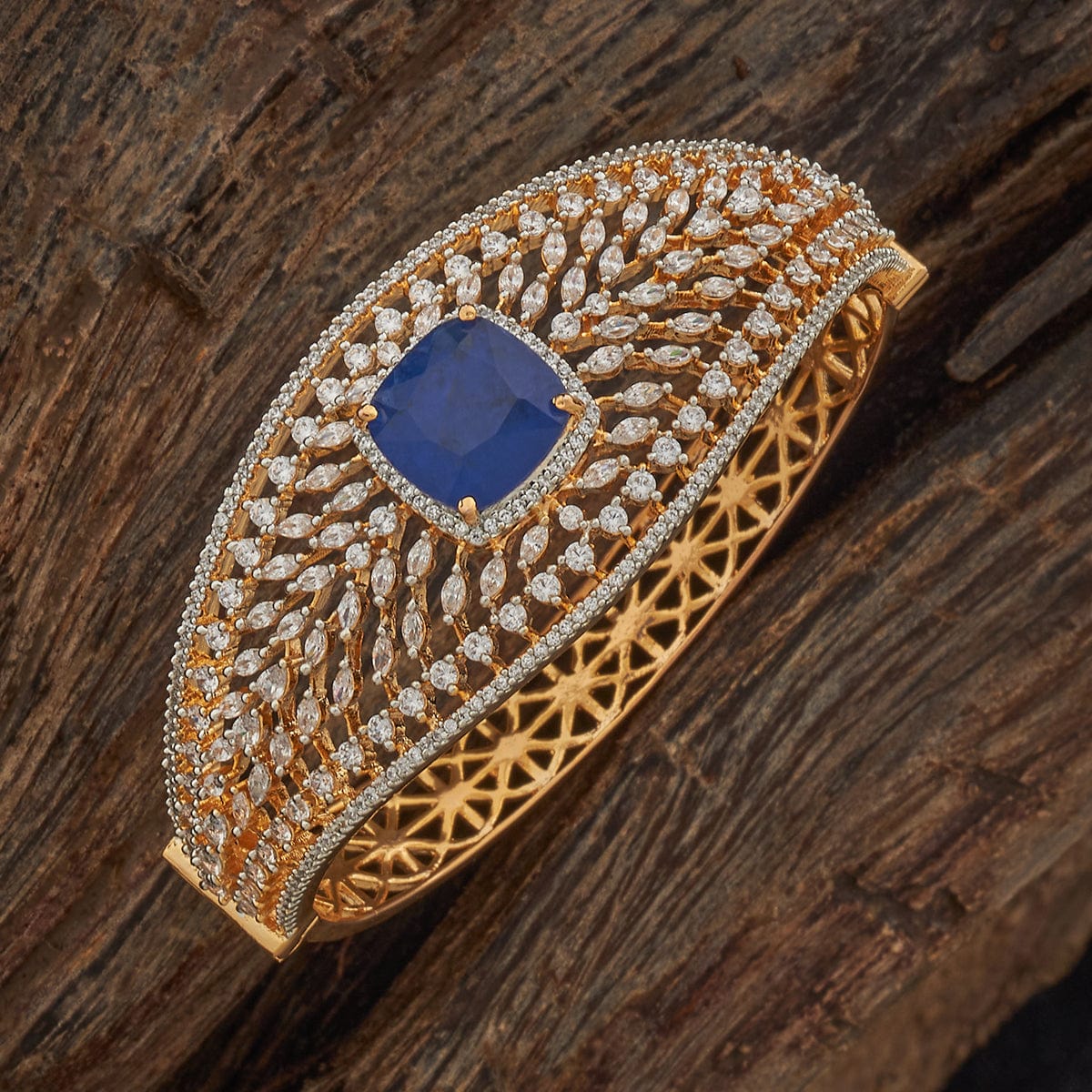 Zircon Kada Zircon Kada 184456