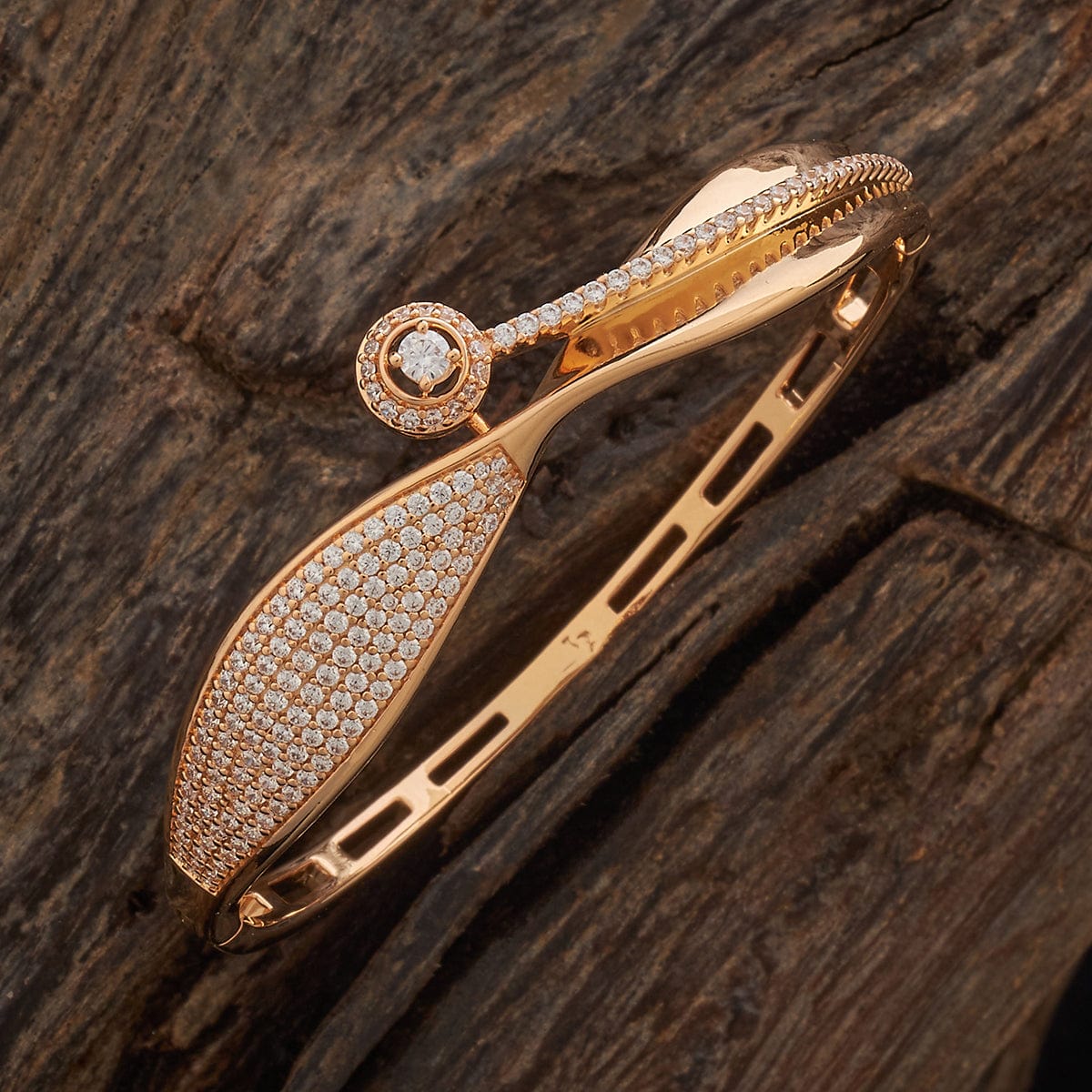 Zircon Kada Zircon Kada 182282