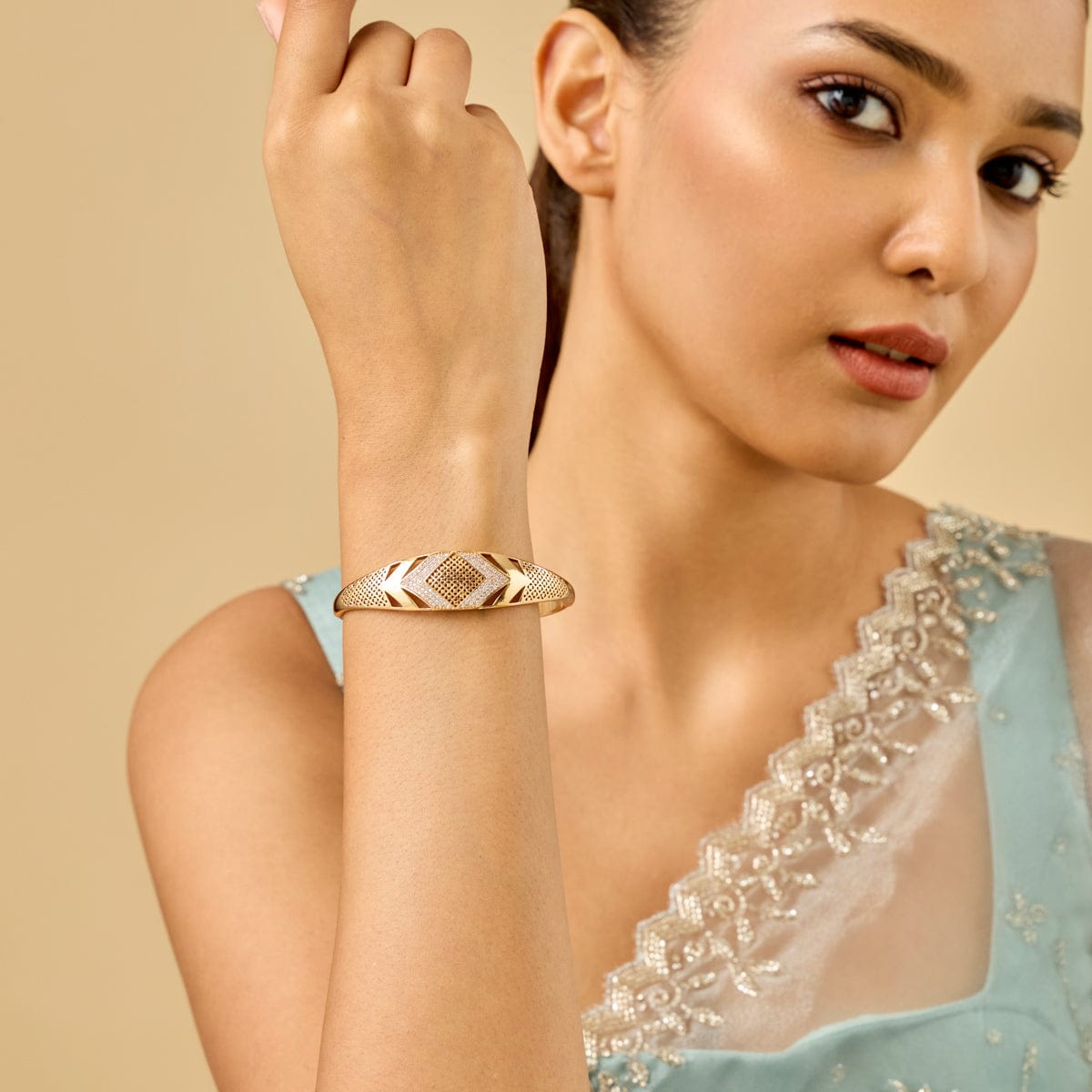 Zircon Kada Zircon Kada 189603