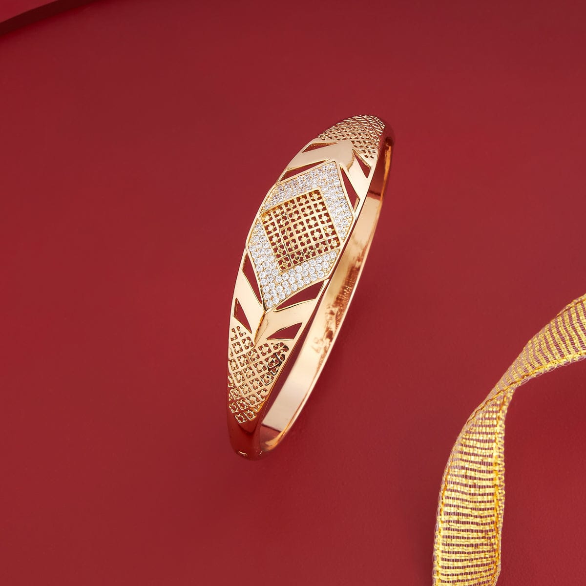 Zircon Kada Zircon Kada 189603