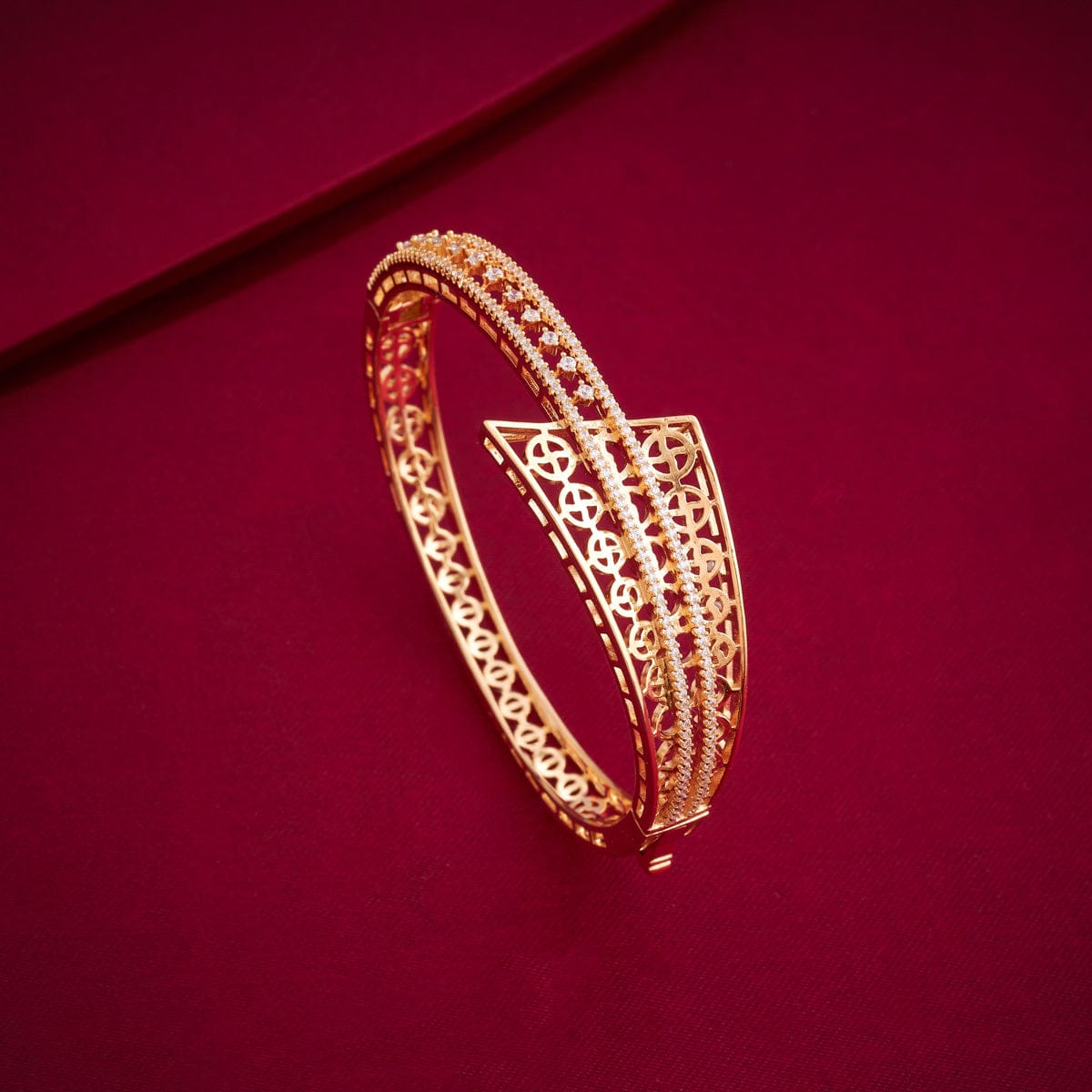 Zircon Kada Zircon Kada 194488