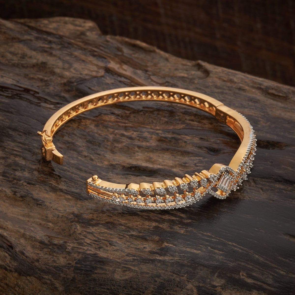 Zircon Kada Zircon Kada 182666