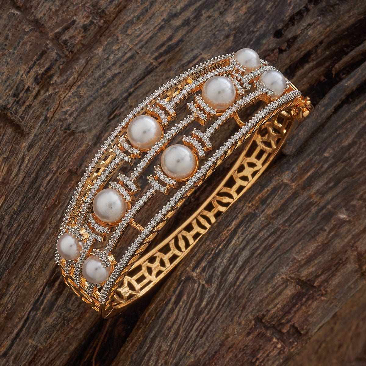 Zircon Kada Zircon Kada 184449