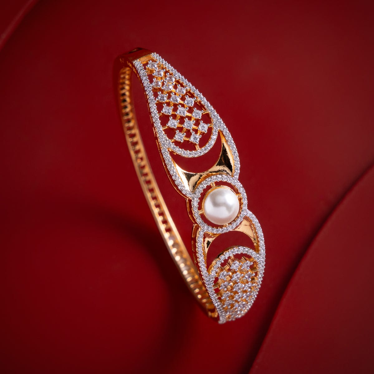 Zircon Kada Zircon Kada 184651