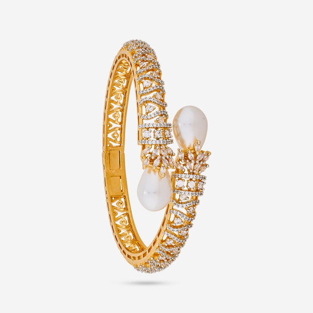Zircon Kada Zircon Kada 190413