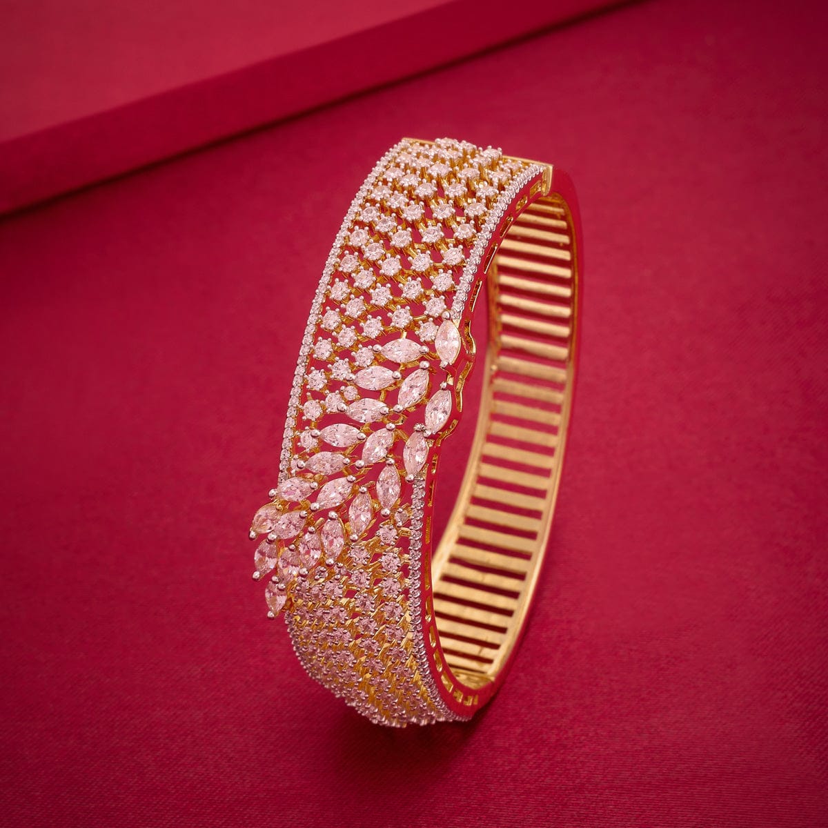 Zircon Kada Zircon Kada 191690