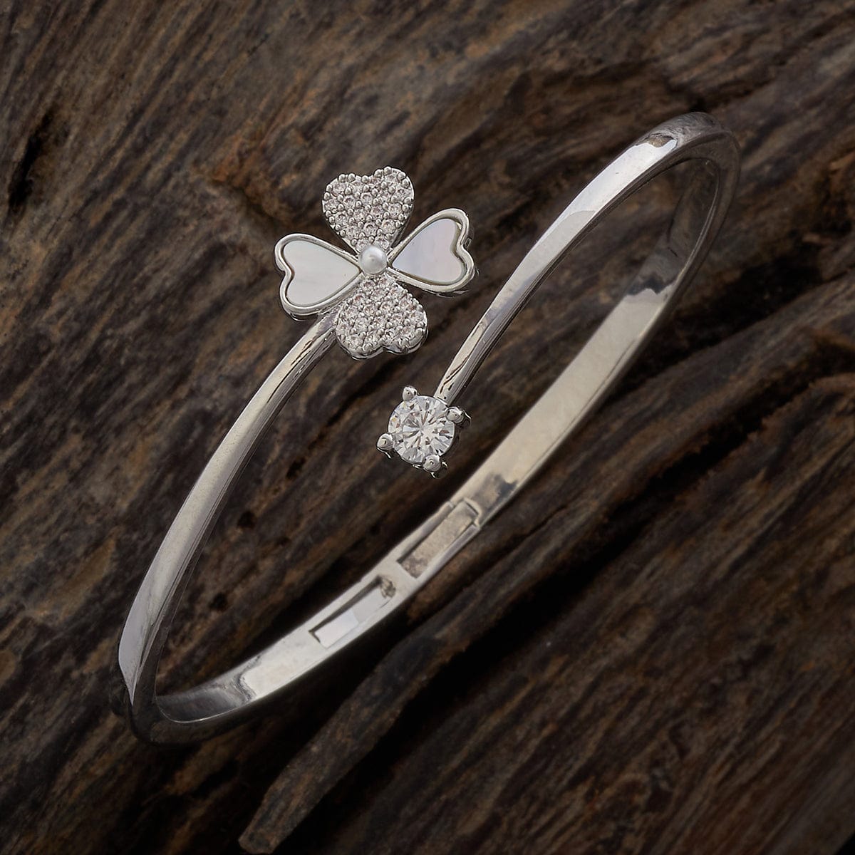 Zircon Kada Zircon Kada 174410