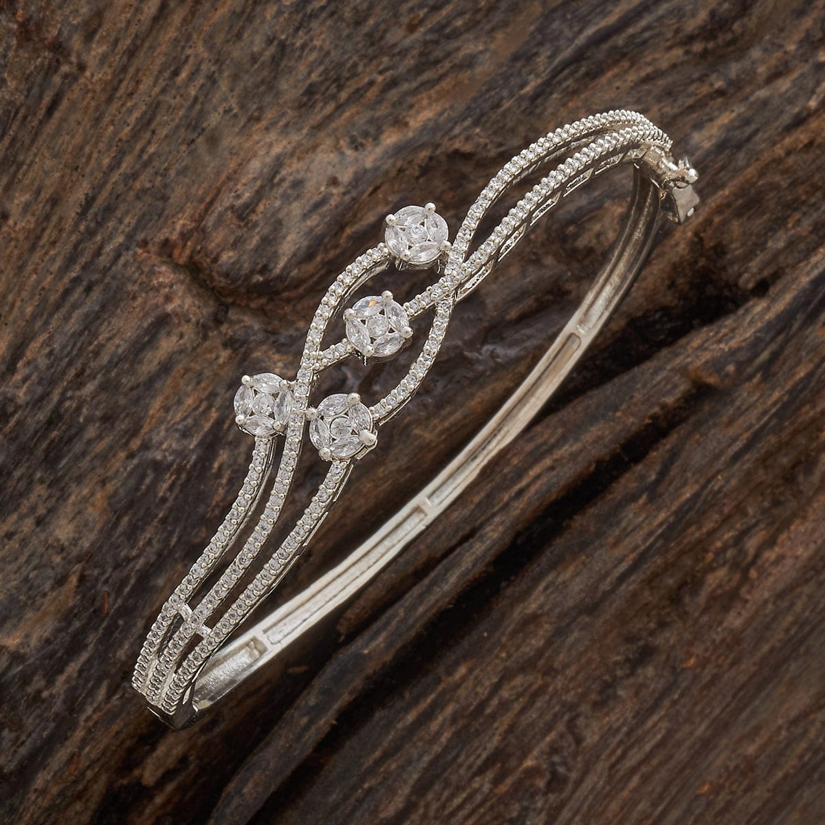 Zircon Kada Zircon Kada 182115