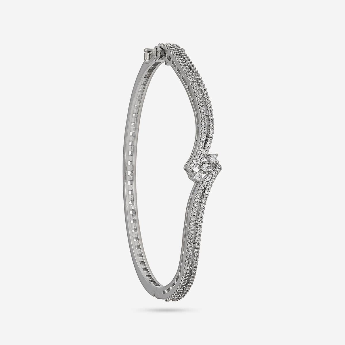 Zircon Kada Zircon Kada 182116