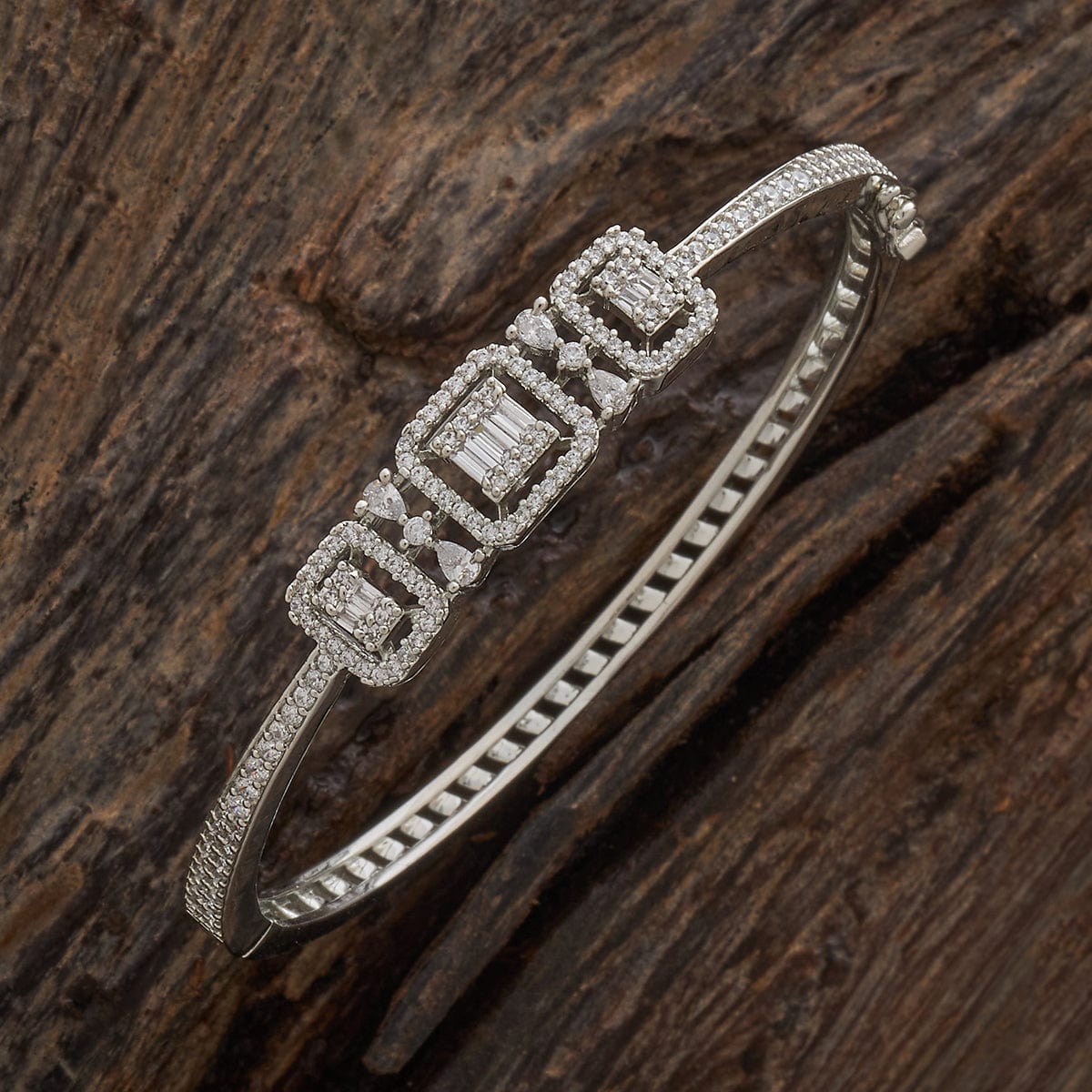 Zircon Kada Zircon Kada 182667