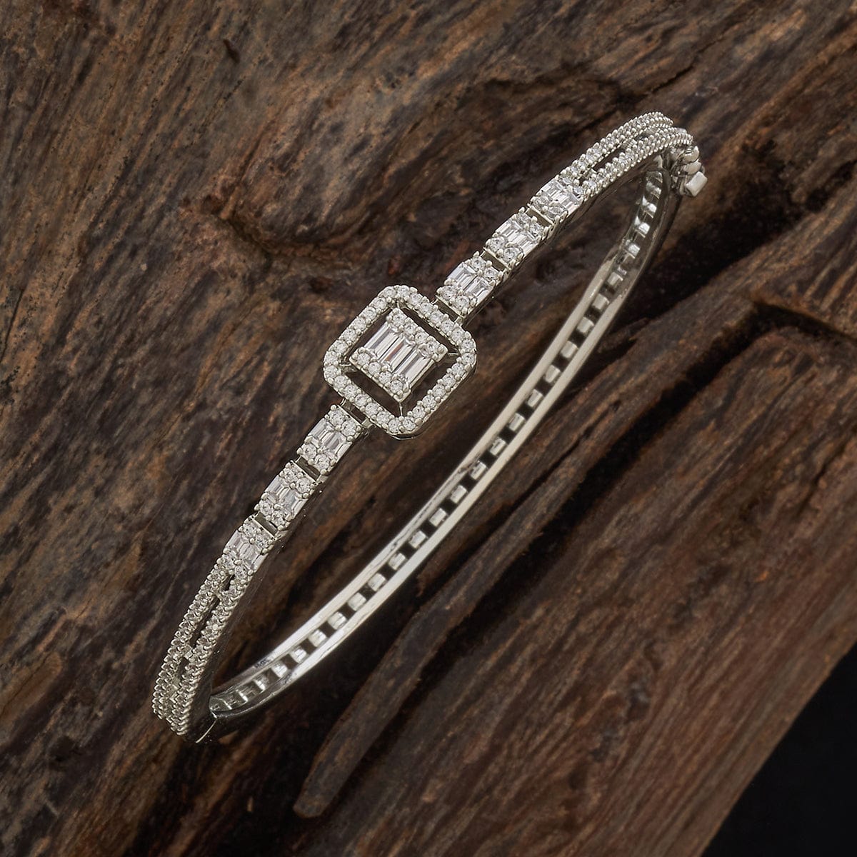 Zircon Kada Zircon Kada 182670