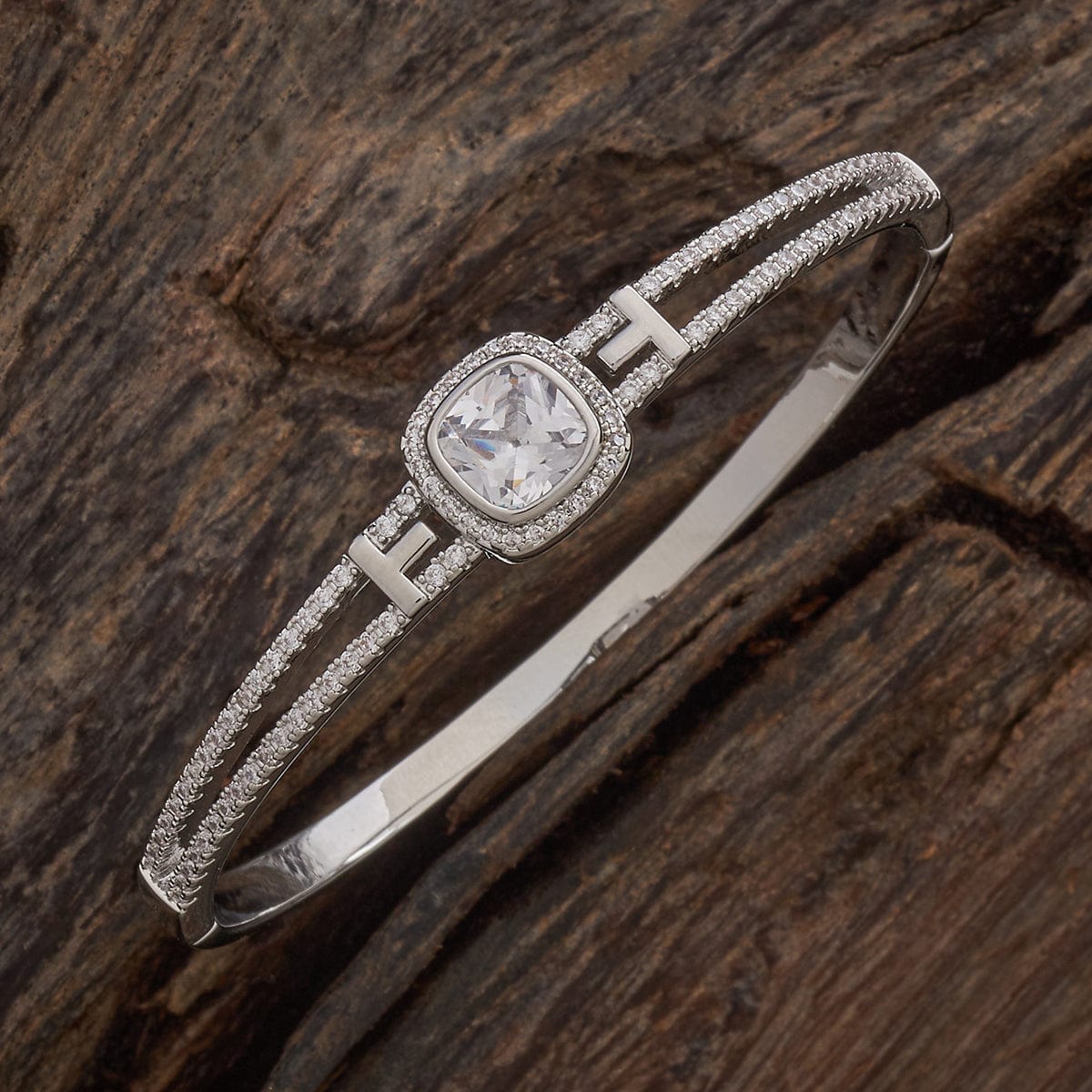 Zircon Kada Zircon Kada 186986