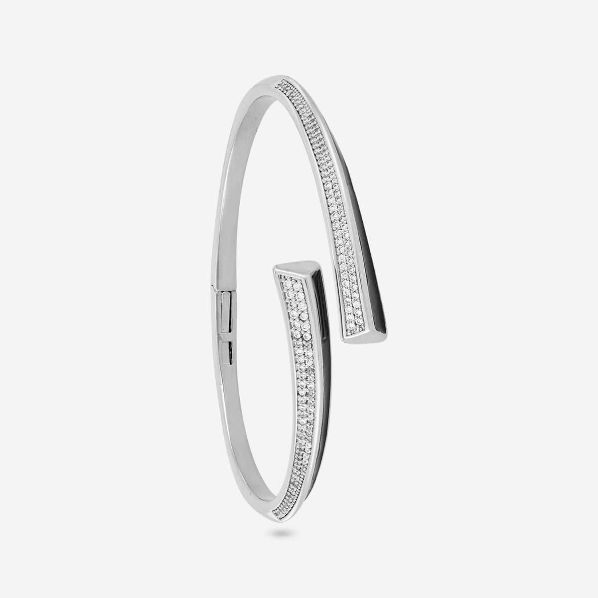Zircon Kada Zircon Kada 201512