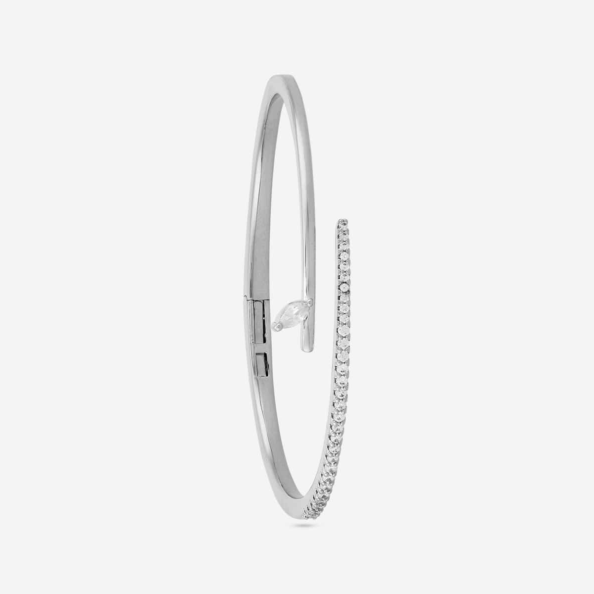 Zircon Kada Zircon Kada 201522