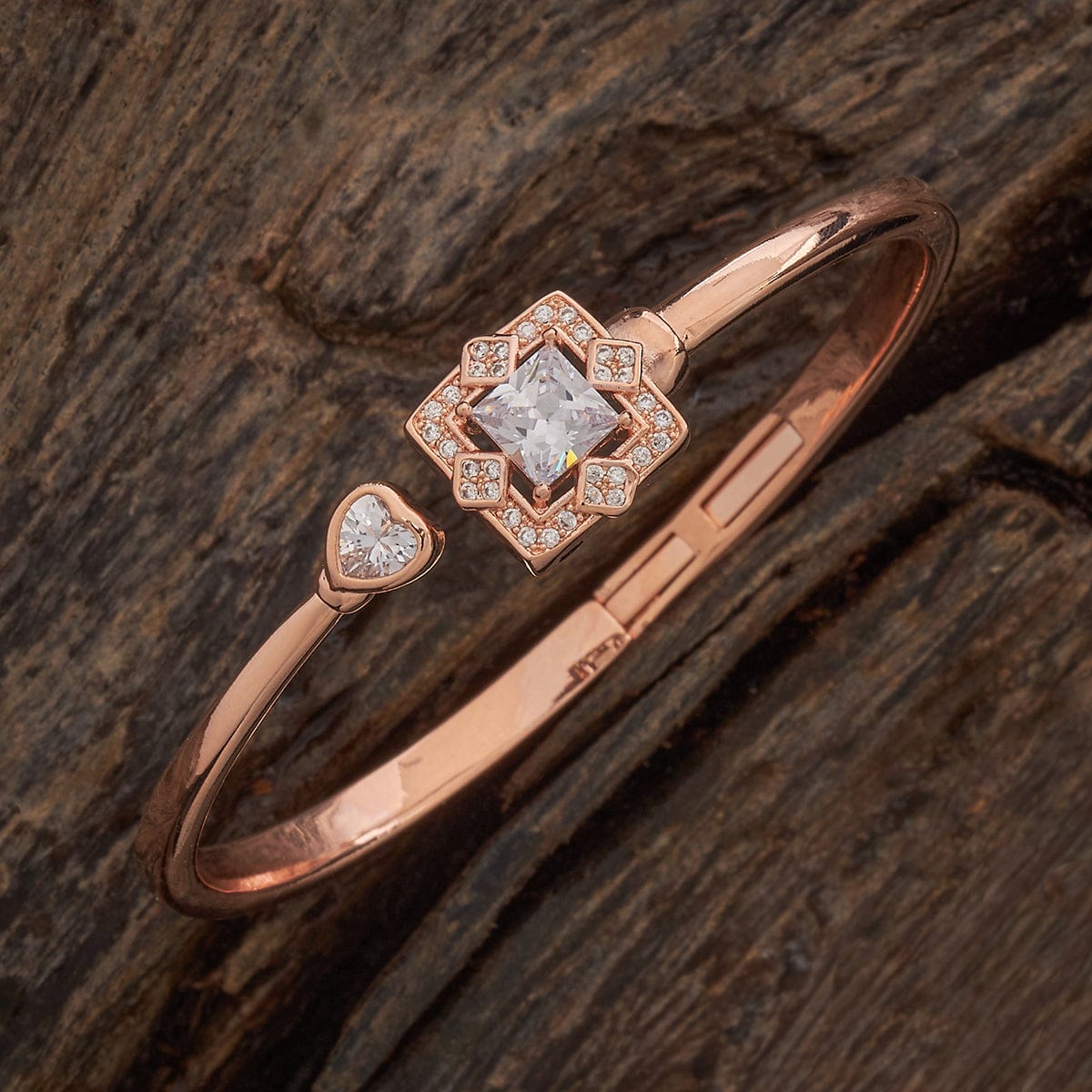 Zircon Kada Zircon Kada 186989