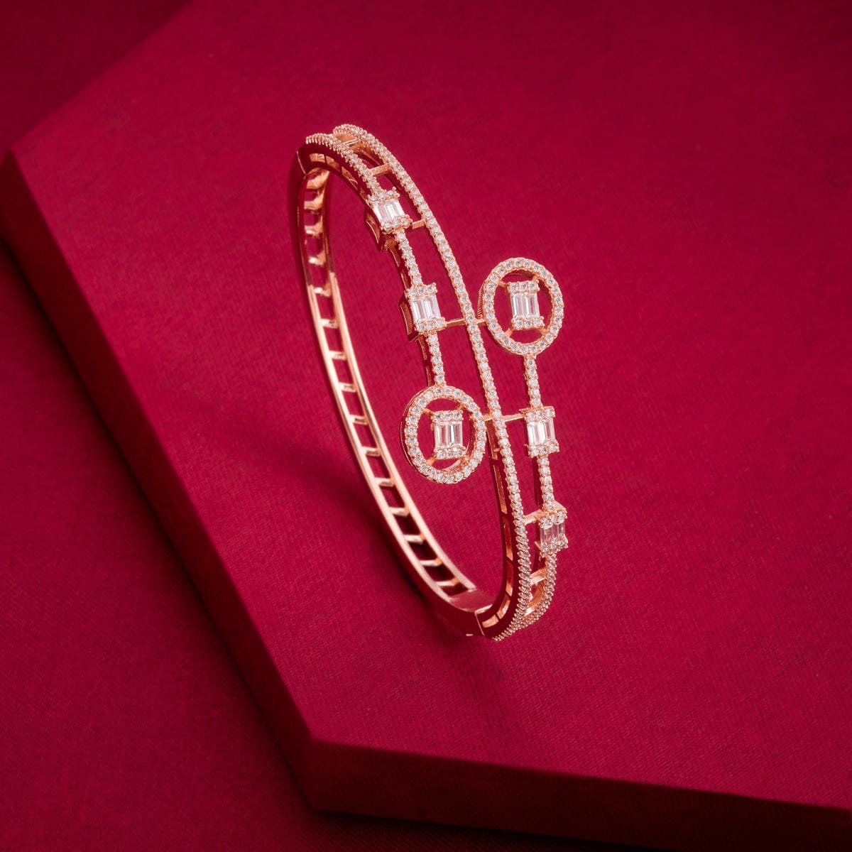 Zircon Kada Zircon Kada 194485