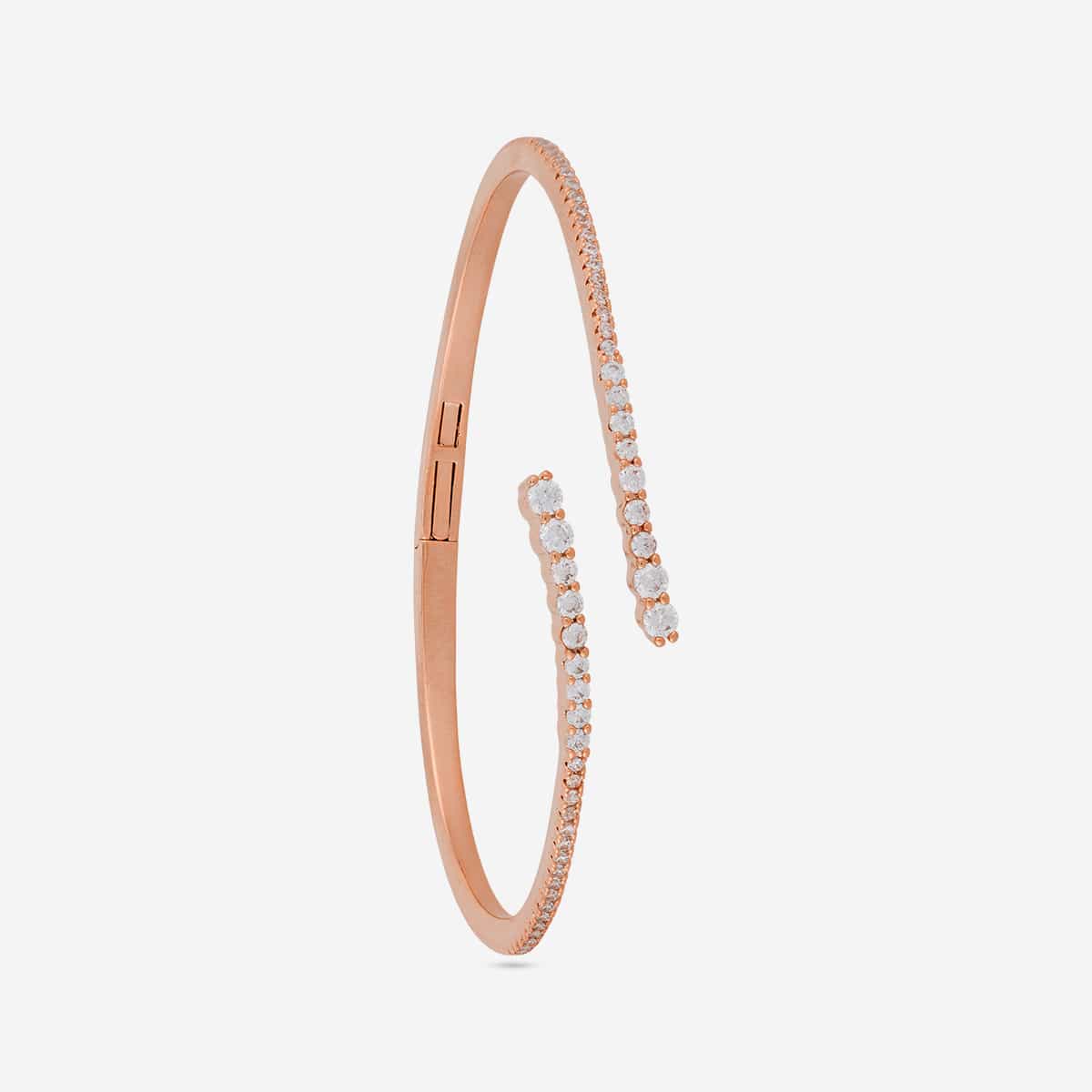 Zircon Kada Zircon Kada 201521