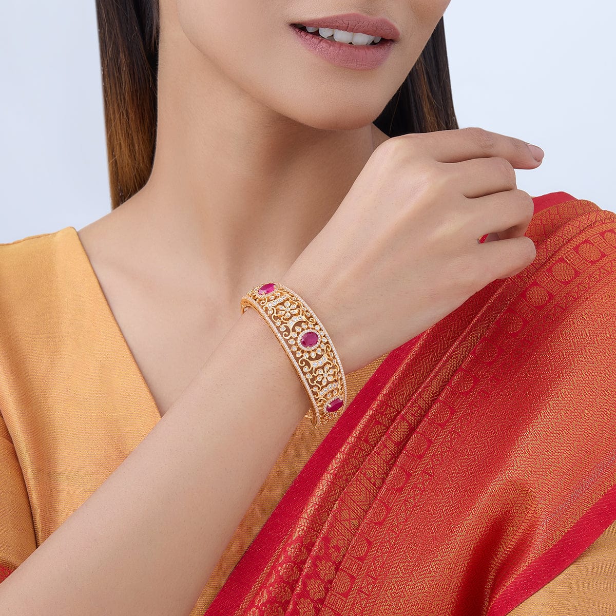 Buy Joyalukkas 18k Gold Allu Style Diamond Casual Ring Online At Best Price  @ Tata CLiQ