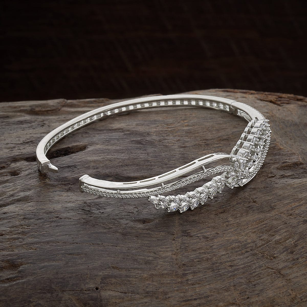 Zircon Kada Zircon Kada 170359