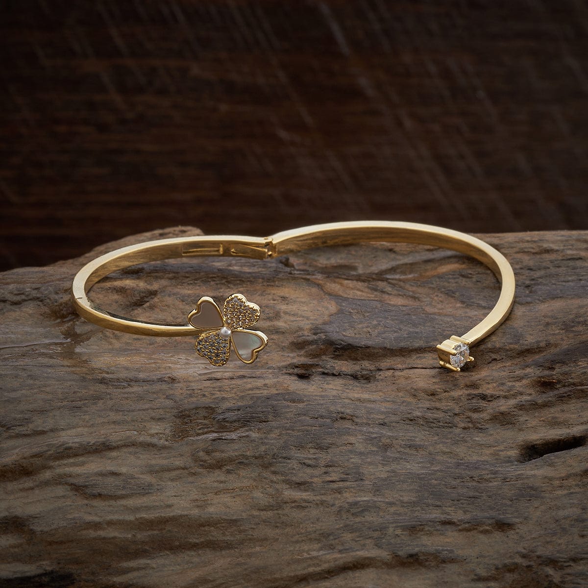 Zircon Kada Zircon Kada 174410