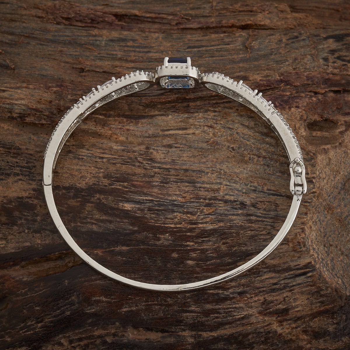 Zircon Kada Zircon Kada 181558