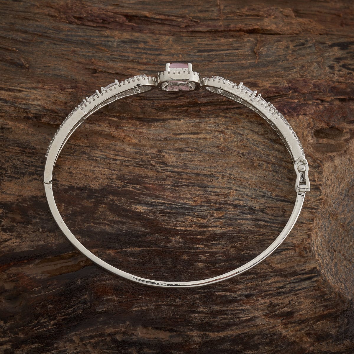 Zircon Kada Zircon Kada 181558