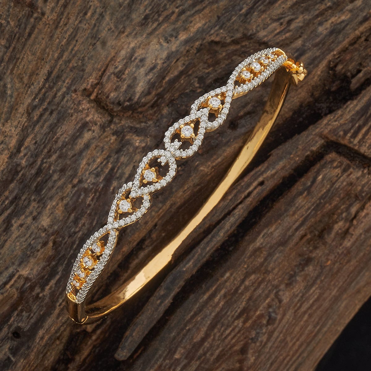 Zircon Kada Zircon Kada 181561