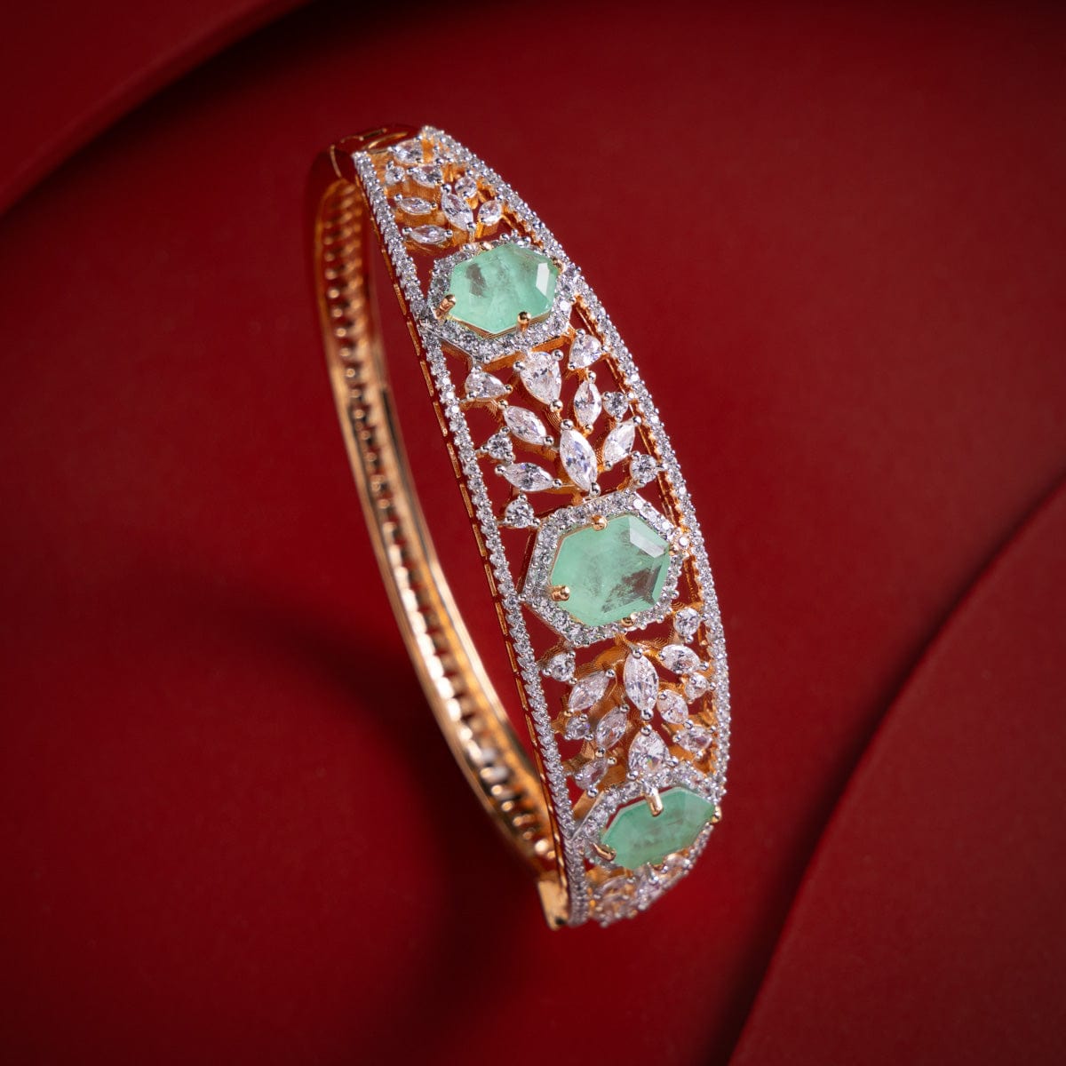 Zircon Kada Zircon Kada 182042