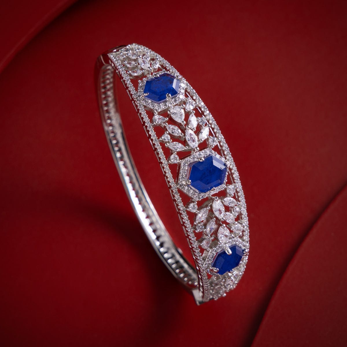 Zircon Kada Zircon Kada 182042