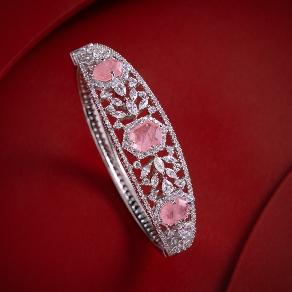 Zircon Kada Zircon Kada 182042